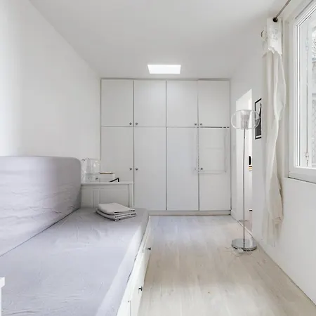 Charming Flat In Alesia 公寓