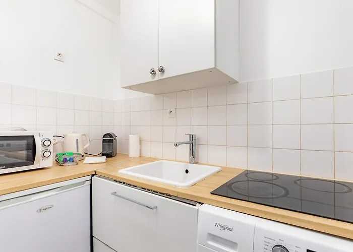 Charming Center Of Apartment *