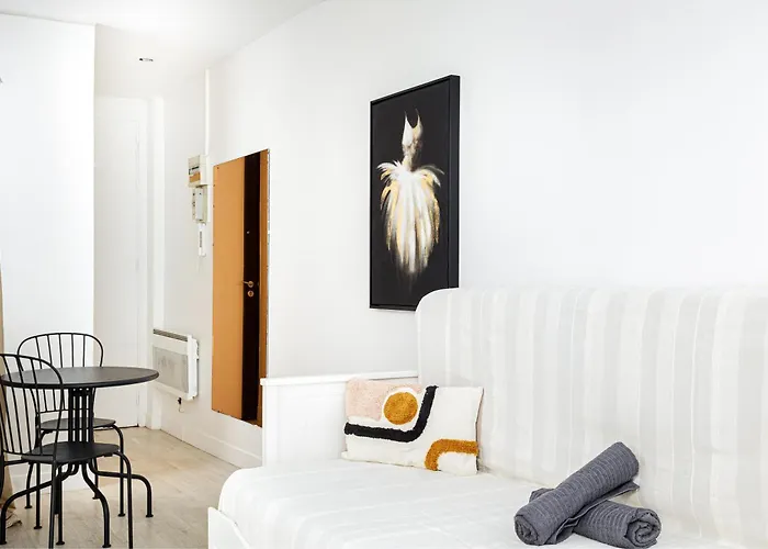 Charming Center Of Apartment Paris